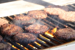 BBQ-Flame-with-burgers